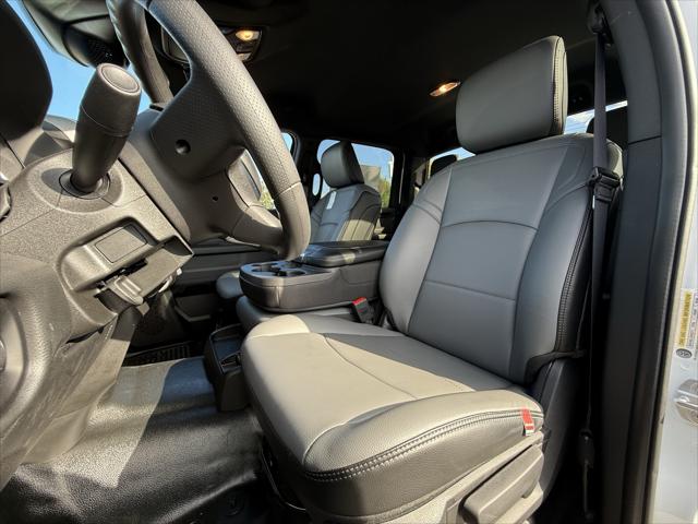 2026 Ram 2500 Tradesman Crew Cab 4x2 8 Box