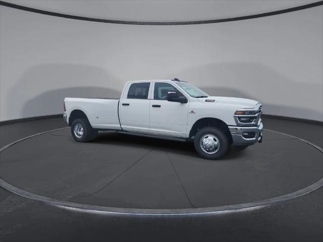 2026 Ram 3500 Tradesman Crew Cab 4x4 8 Box