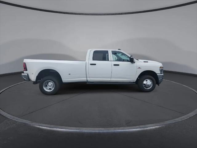 2026 Ram 3500 Tradesman Crew Cab 4x4 8 Box