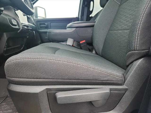 2026 Ram 3500 Tradesman Crew Cab 4x4 8 Box