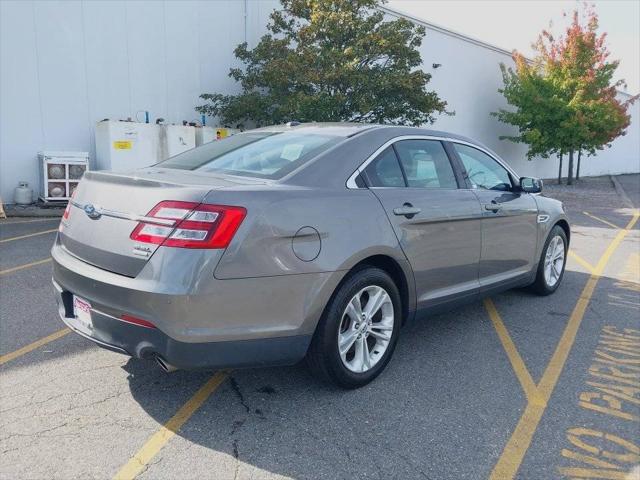 2014 Ford Taurus SEL