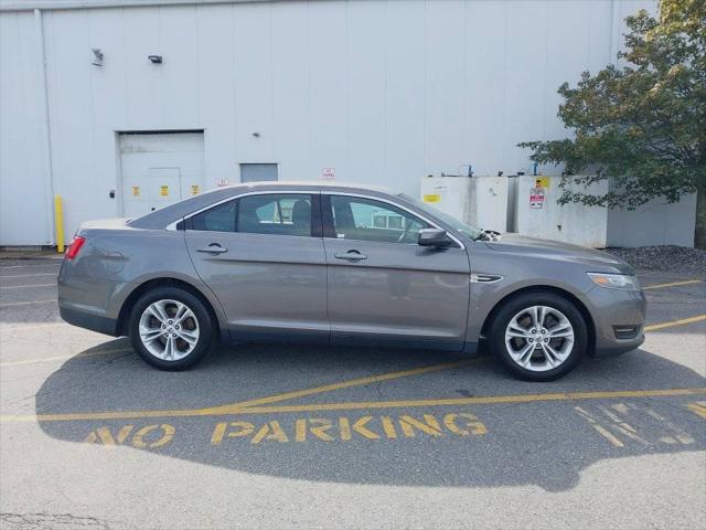 2014 Ford Taurus SEL
