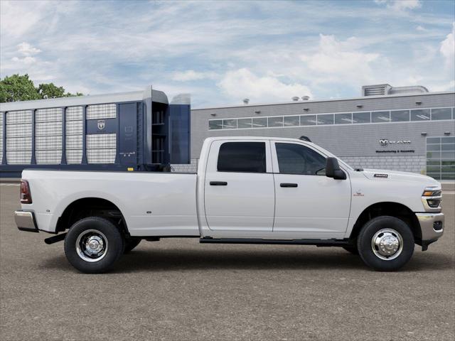 2027 Ram 3500 3500 Tradesman Crew Cab 4x4 8 Box