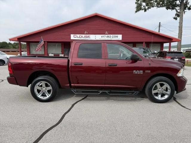 2017 Ram 1500 Express Crew Cab 4x4 57 Box