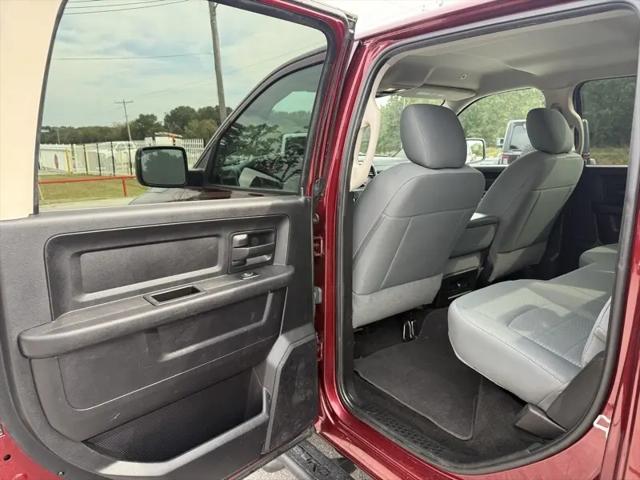 2017 Ram 1500 Express Crew Cab 4x4 57 Box