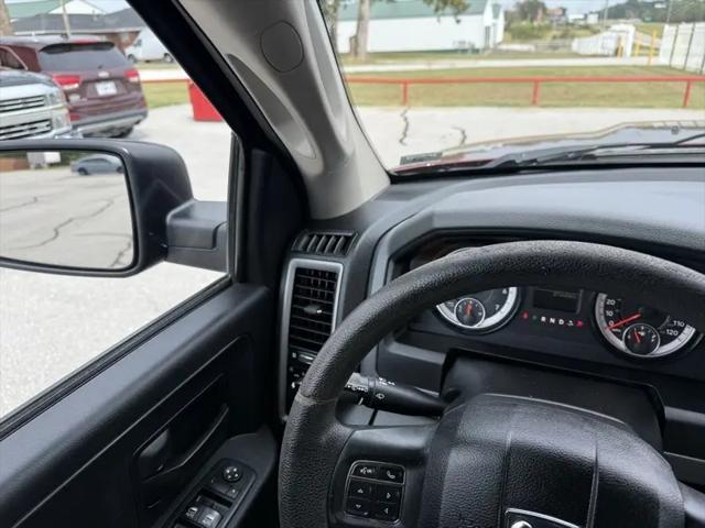 2017 Ram 1500 Express Crew Cab 4x4 57 Box
