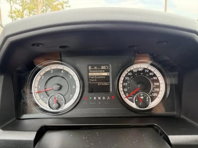 2017 Ram 1500 Express Crew Cab 4x4 57 Box