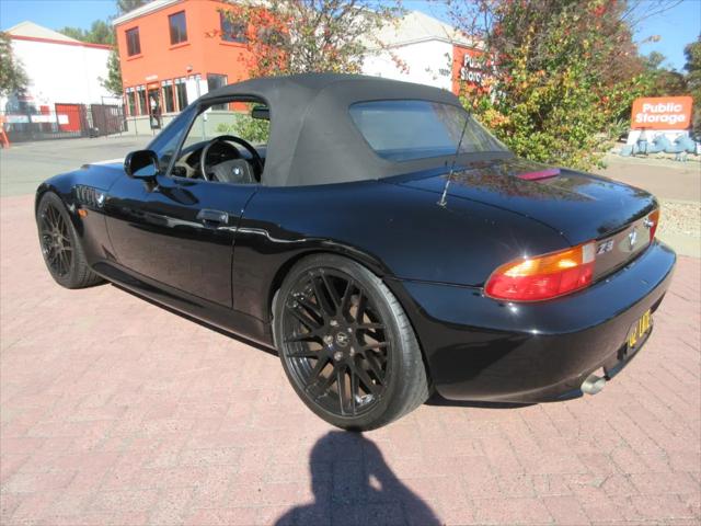 1996 BMW Z3 5 SPEED MANUAL**LOCAL TRADE**