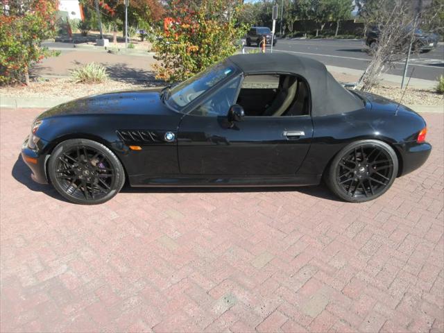 1996 BMW Z3 5 SPEED MANUAL**LOCAL TRADE**