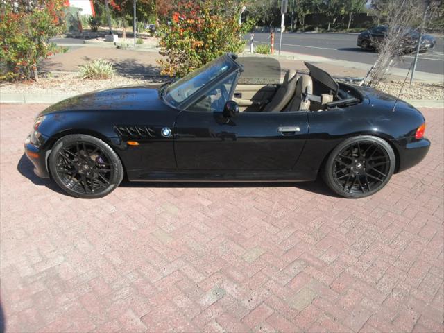 1996 BMW Z3 5 SPEED MANUAL**LOCAL TRADE**