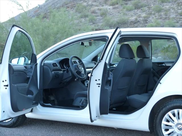 2011 Volkswagen Golf 2.5L 4-Door