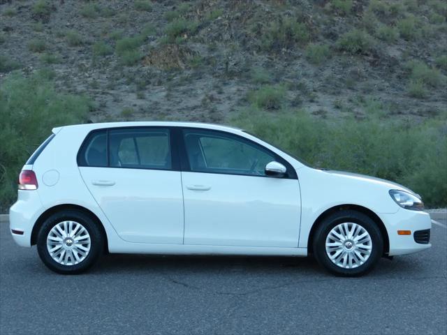 2011 Volkswagen Golf 2.5L 4-Door