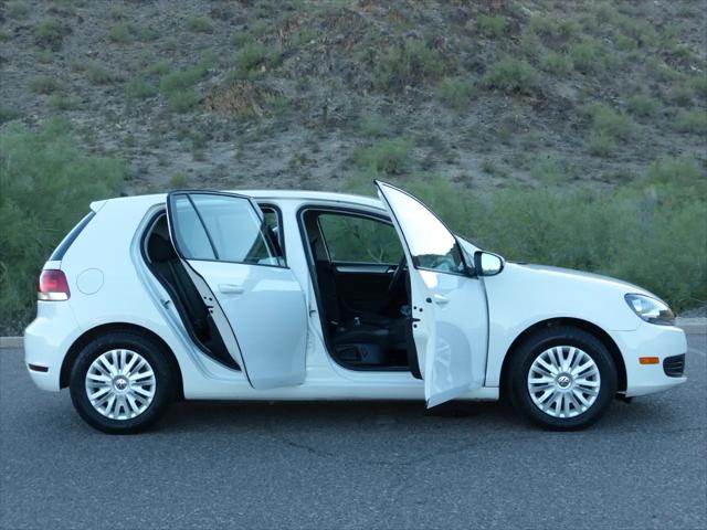 2011 Volkswagen Golf 2.5L 4-Door