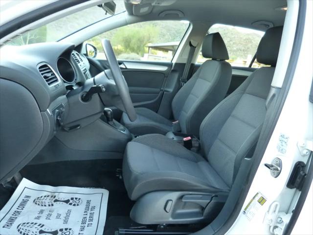 2011 Volkswagen Golf 2.5L 4-Door