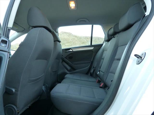 2011 Volkswagen Golf 2.5L 4-Door