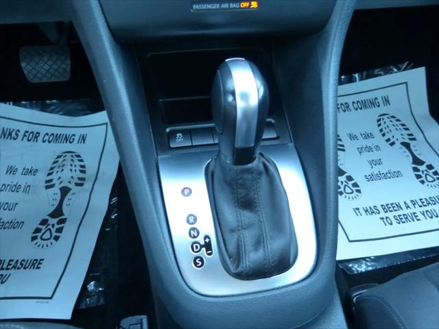 2011 Volkswagen Golf 2.5L 4-Door