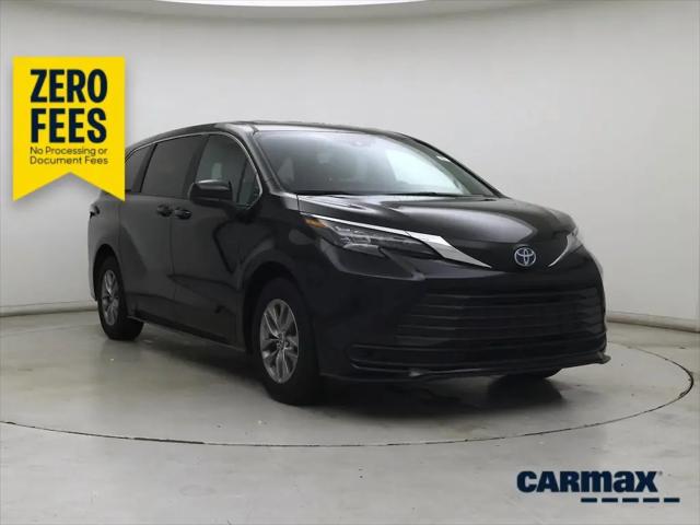 2025 Toyota Sienna LE for sale in Langhorne, PA