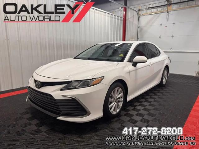 2021 Toyota Camry LE for sale in Branson West, MO