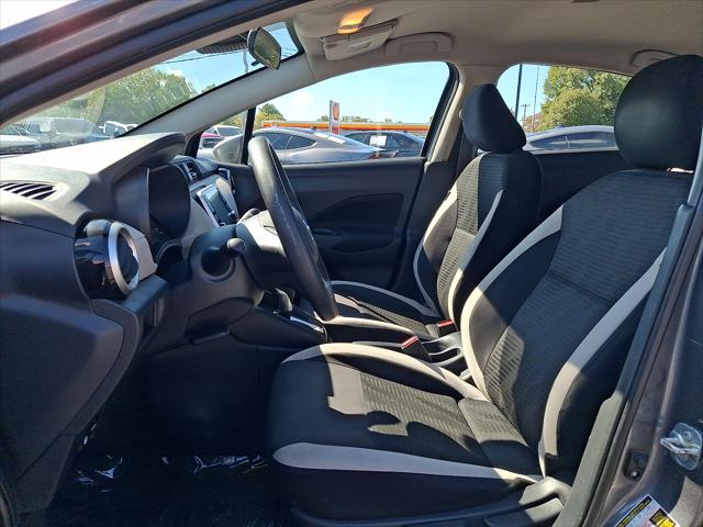 2021 Nissan Versa SV Xtronic CVT