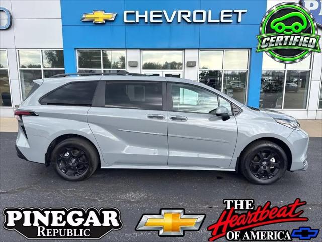 2025 Toyota Sienna Woodland Edition for sale in Republic, MO