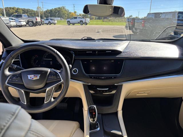 Used 2018 Cadillac XT5 Standard For Sale in Jackson, MI