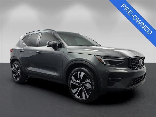 2026 Volvo XC40 Plus, B4 FWD Gas mild hybrid, Dark for sale in West Palm Beach, FL
