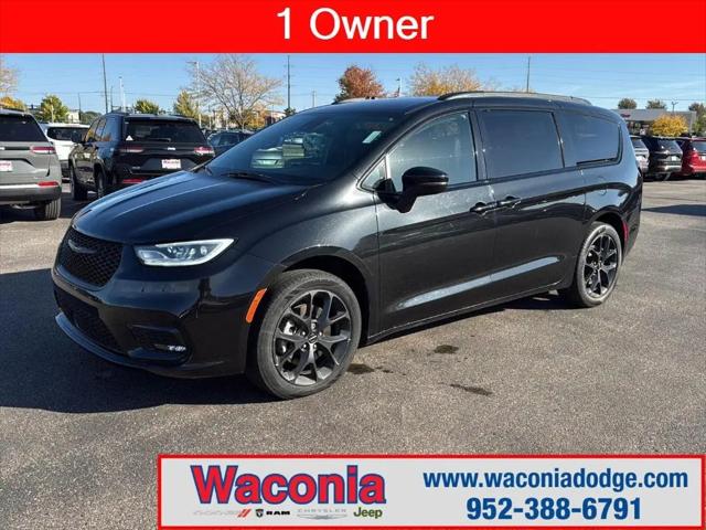 2023 Chrysler Pacifica Touring L AWD for sale in Waconia, MN