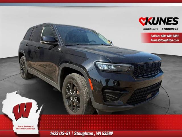 2024 Jeep Grand Cherokee Altitude 4x4 for sale in Stoughton, WI
