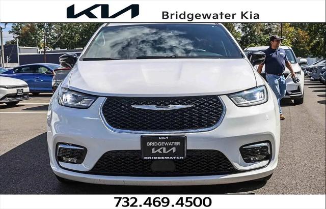 2025 Chrysler Pacifica Select for sale in Bridgewater, NJ