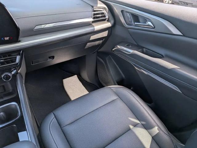 2025 Chevrolet Traverse FWD LT