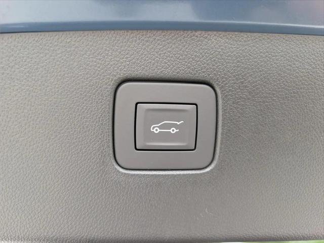 2026 Buick NV Sport Touring FWD