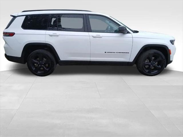 2023 Jeep Grand Cherokee L Limited 4x4 for sale in Ottawa, IL