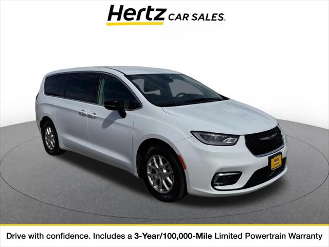 2024 Chrysler Pacifica Touring L for sale in Stockton, CA