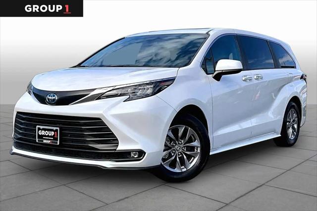 2025 Toyota Sienna XLE for sale in Owings Mills, MD