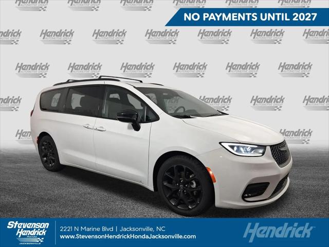 2025 Chrysler Pacifica Limited for sale in Jacksonville, NC
