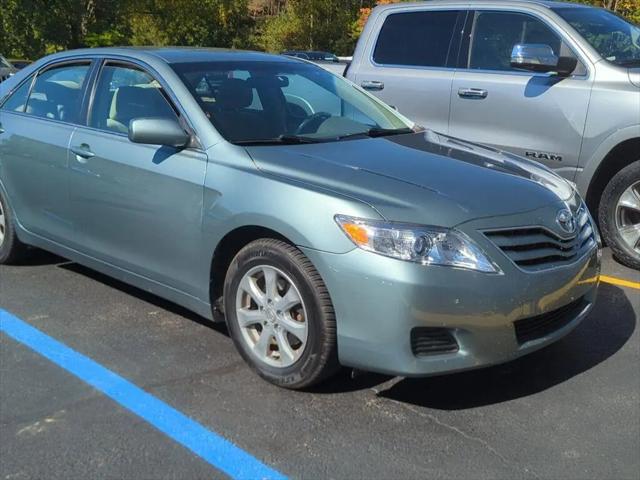 2010 Toyota Camry SE V6 for sale in Ludington, MI