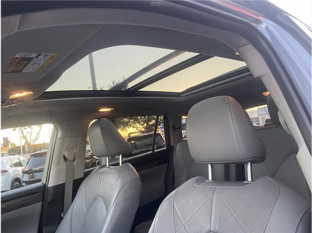 2023 Toyota Highlander Platinum