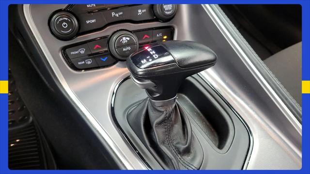 2021 Dodge Challenger SXT