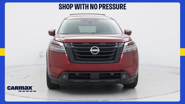 2023 Nissan Pathfinder SL 4WD