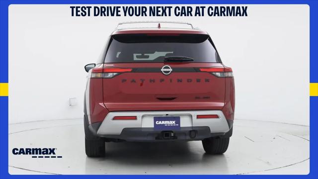 2023 Nissan Pathfinder SL 4WD