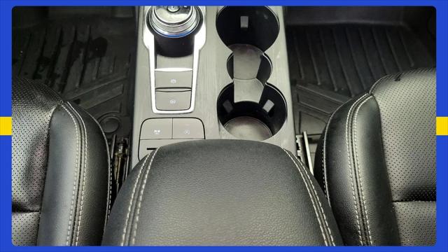 2020 Ford Escape SEL