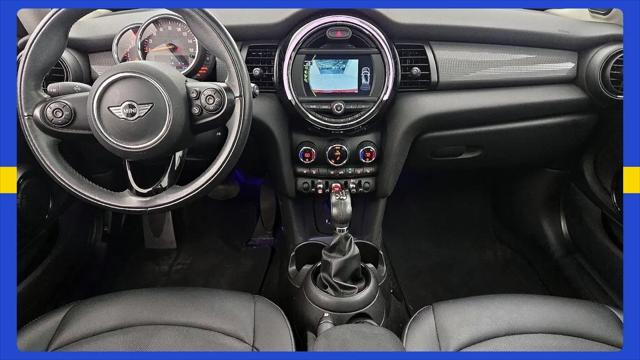 2017 MINI Hardtop Cooper