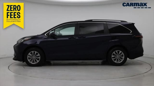 2025 Toyota Sienna LE for sale in West Carrolton, OH