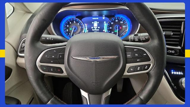 2017 Chrysler Pacifica Touring-L Plus