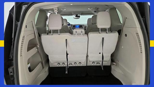 2017 Chrysler Pacifica Touring-L Plus