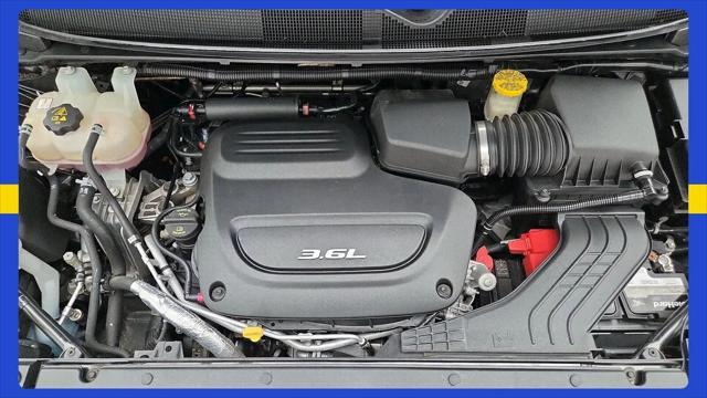 2017 Chrysler Pacifica Touring-L Plus