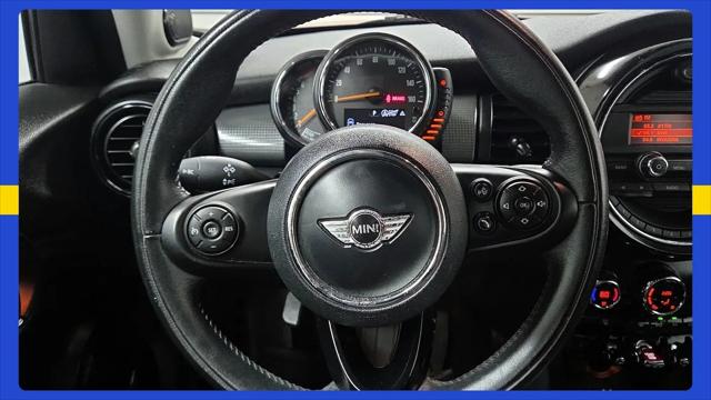 2015 MINI Hardtop Cooper