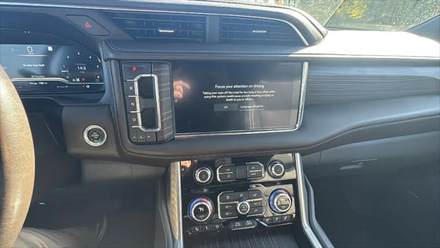 2022 GMC Yukon 4WD Denali