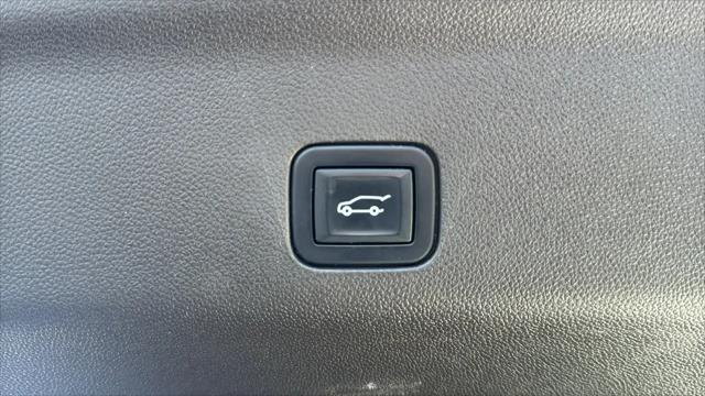 2022 GMC Yukon 4WD Denali