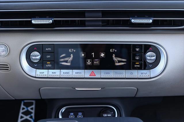 2027 Genesis GV60 19